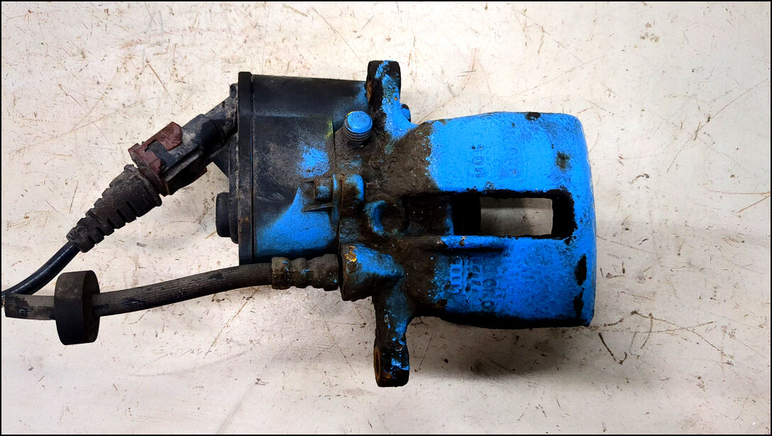 Суппорт 4F0615404F,4F0615426D - 20393793 | Фото#1 Суппорт 4F0615404F,4F0615426D - 20393793 | Фото#1