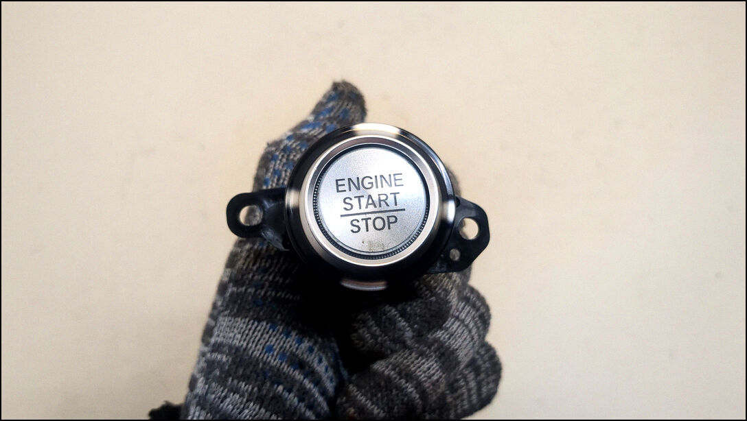 Кнопка старта (запуска двигателя) 116RI002999 - 20749245 | Фото#1 Кнопка старта (запуска двигателя) 116RI002999 - 20749245 | Фото#1