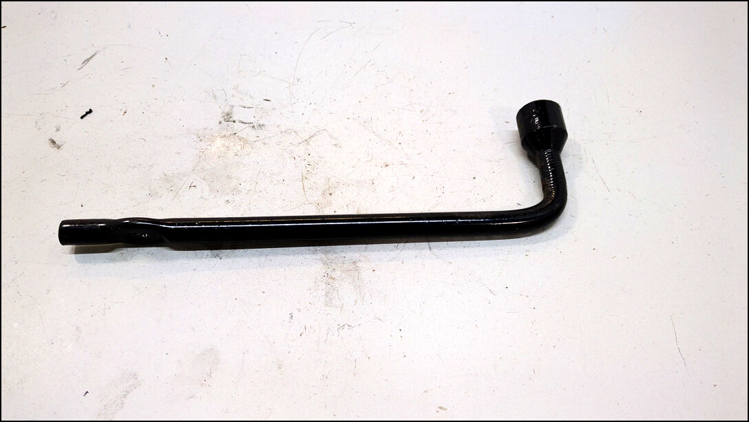 Ключ балонный 89211S3VA00 - 20754781 | Фото#1 Ключ балонный 89211S3VA00 - 20754781 | Фото#1