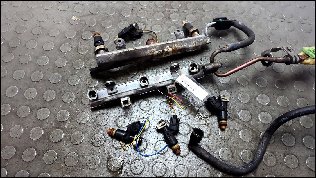 Форсунка топливная - 20801427 | Фото#1 Форсунка топливная - 20801427 | Фото#1