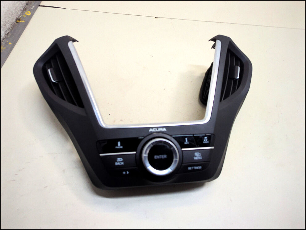 Панель управления магнитолой - 20934530 | Фото#1 Панель управления магнитолой - 20934530 | Фото#1