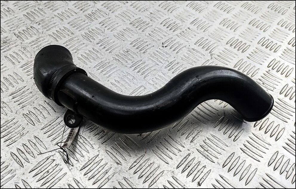 Патрубок XS4Q9F796DE - 55199447 | Фото#1 Патрубок XS4Q9F796DE - 55199447 | Фото#1