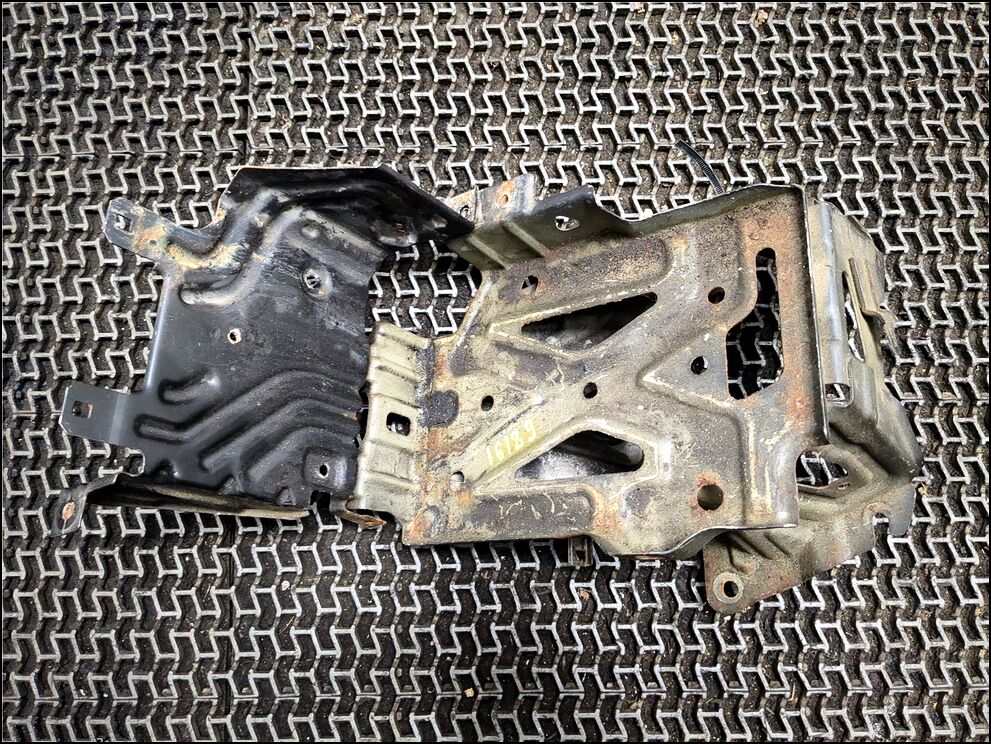 Полка под акб 60630STXA00ZZ - 8195981 | Фото#1 Полка под акб 60630STXA00ZZ - 8195981 | Фото#1