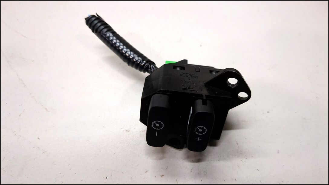 Кнопка круиз контроля 79650STXA411 - 8552964 | Фото#1 Кнопка круиз контроля 79650STXA411 - 8552964 | Фото#1