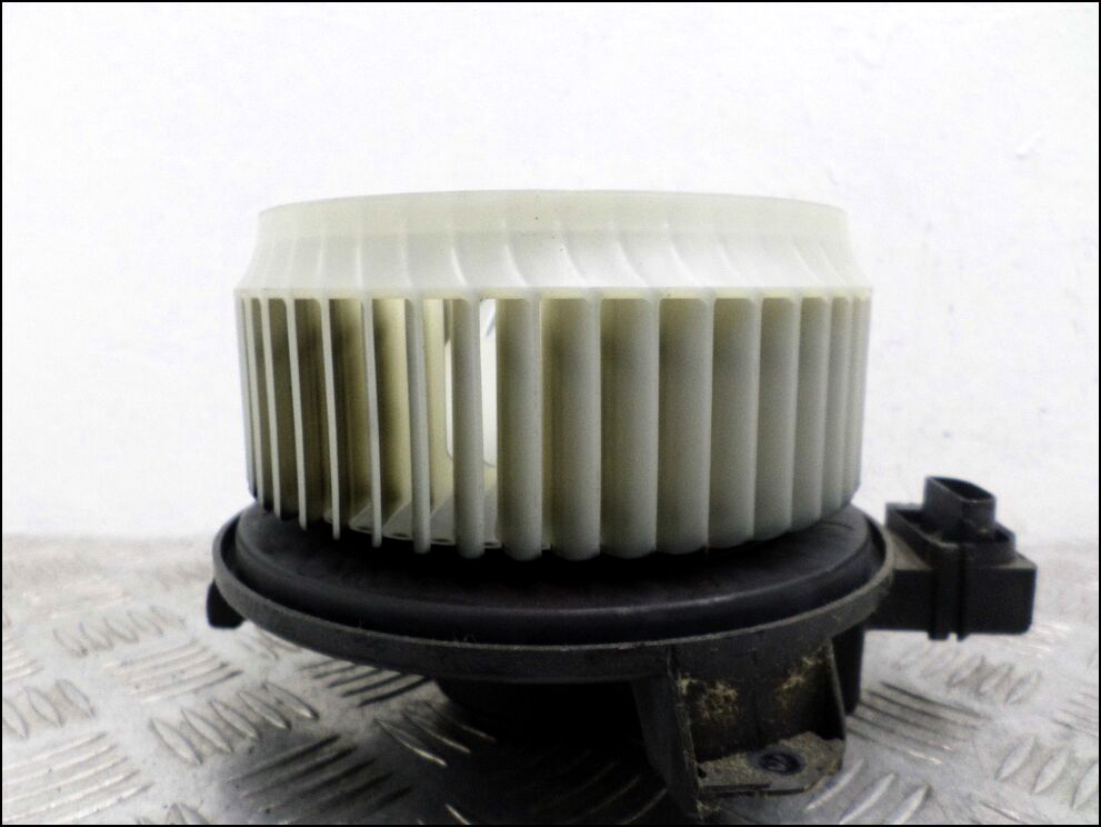 Моторчик печки AY2727005060 - 90120710 | Фото#1 Моторчик печки AY2727005060 - 90120710 | Фото#1