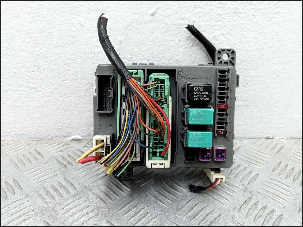 Блок предохранителей - 90166676 | Фото#1 Блок предохранителей - 90166676 | Фото#1