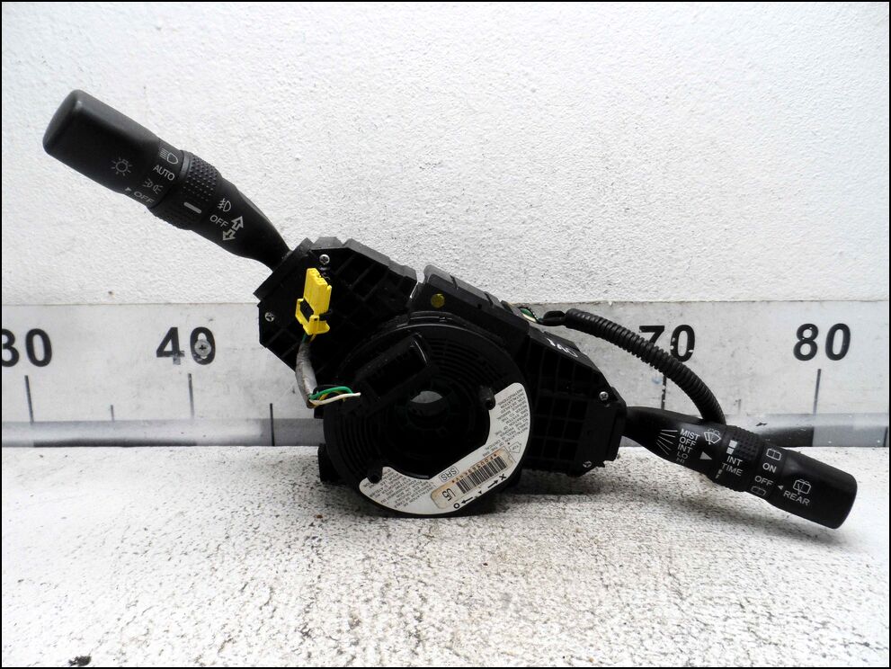 Переключатель поворотов и дворников - 90171156 | Фото#1 Переключатель поворотов и дворников - 90171156 | Фото#1