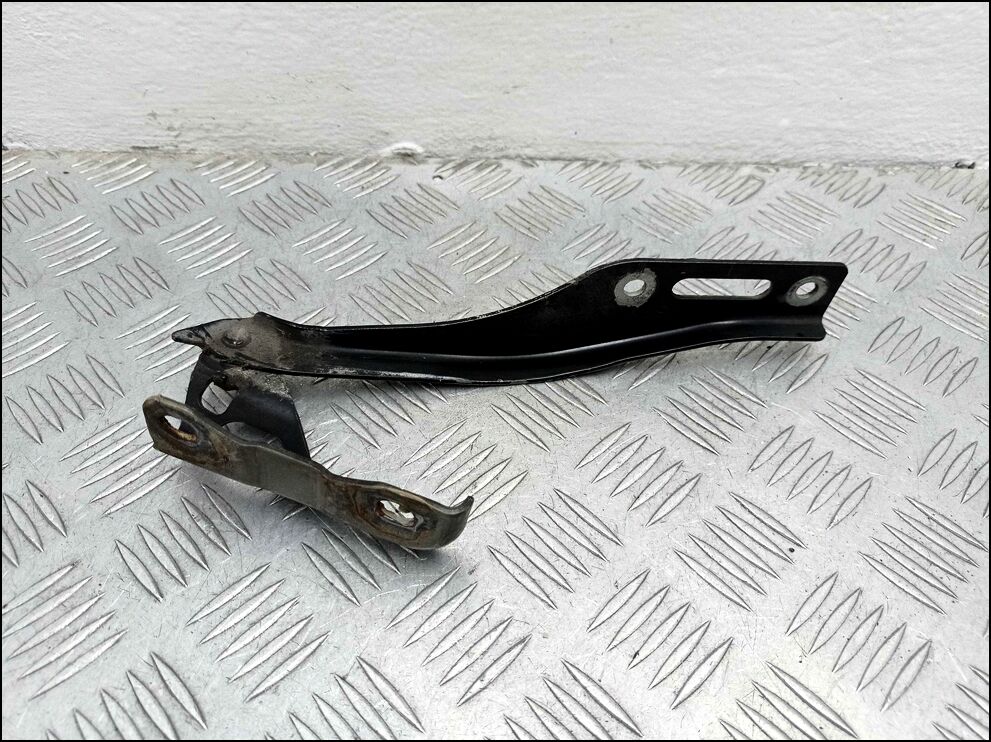 Петля капота - 90206798 | Фото#1 Петля капота - 90206798 | Фото#1