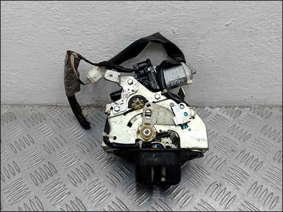 Замок багажника - 90240970 | Фото#1 Замок багажника - 90240970 | Фото#1