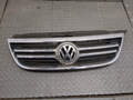 Решетка радиатора Volkswagen Tiguan 2007-2011 - 21028889