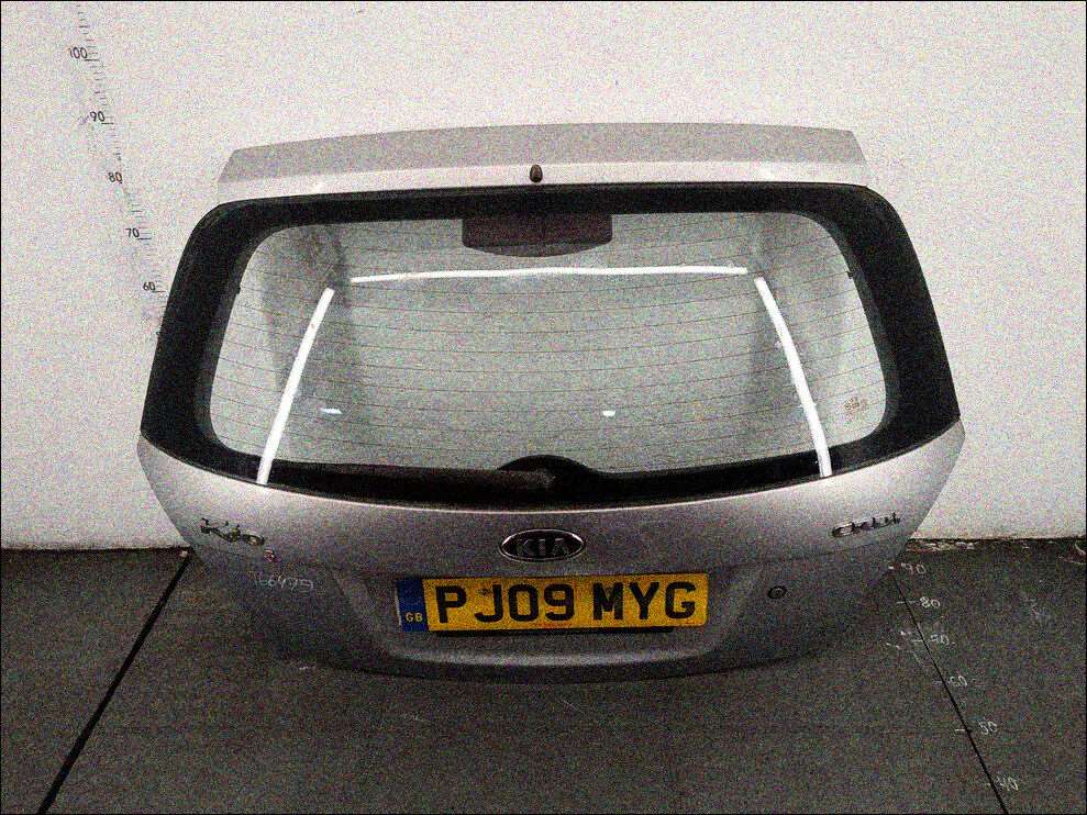 Крышка багажника Kia Rio 2 2005-2011 - 21410832