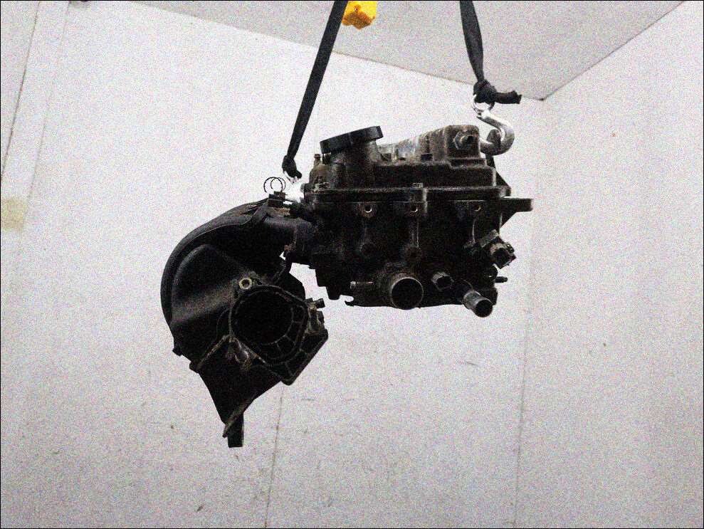 Головка блока цилиндрорв Toyota Corolla E12 2001-2006 - 21436585