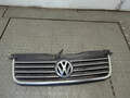 Решетка радиатора Volkswagen Passat 5 2000-2005 - 22109108
