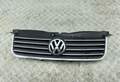 Решетка радиатора Volkswagen Passat 5 2000-2005 - 54619840