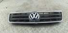 Решетка радиатора Volkswagen Touareg 2002-2007 - 54804486