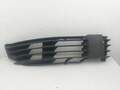 Заглушка (решетка) бампера Volkswagen Passat 5 2000-2005 - 55211016